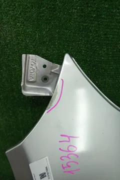КРЫЛО НА TOYOTA VITZ SCP10