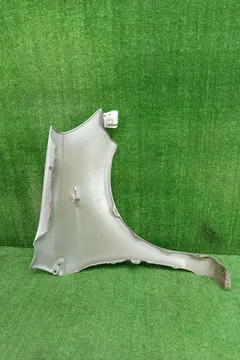 КРЫЛО НА TOYOTA VITZ SCP10