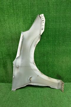 КРЫЛО НА TOYOTA OPA ZCT10