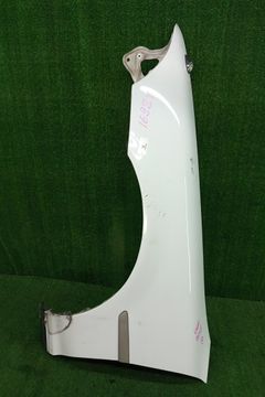 КРЫЛО НА TOYOTA CARINA ED ST182