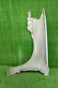 КРЫЛО НА NISSAN SUNNY FB15