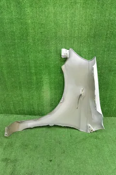 КРЫЛО НА TOYOTA VITZ SCP10