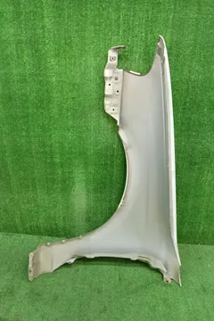 КРЫЛО НА NISSAN SUNNY FB15