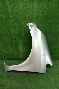 КРЫЛО НА HONDA FIT GD1