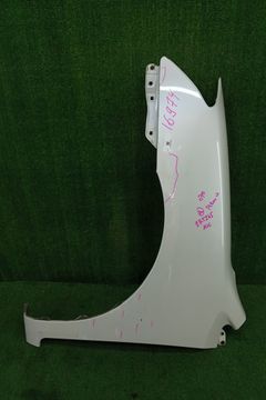 КРЫЛО НА TOYOTA PREMIO ZRT260