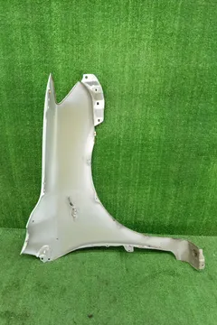 КРЫЛО НА TOYOTA COROLLA FIELDER ZRE142G