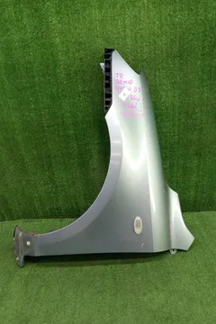 КРЫЛО НА MAZDA DEMIO DY3W