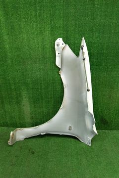 КРЫЛО НА TOYOTA COROLLA FIELDER ZZE122G