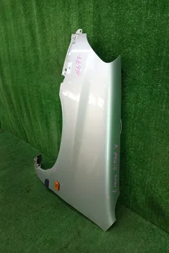 КРЫЛО НА TOYOTA RAUM EXZ10