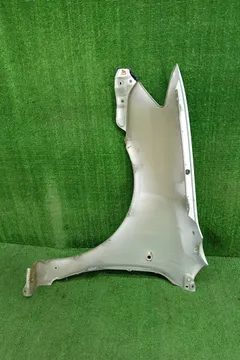 КРЫЛО НА TOYOTA COROLLA FIELDER ZZE122G