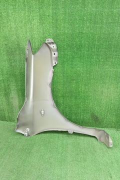 КРЫЛО НА TOYOTA COROLLA FIELDER ZRE142G