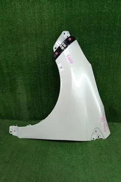 КРЫЛО НА TOYOTA AQUA MXPK11