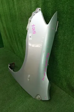 КРЫЛО НА TOYOTA COROLLA  AXIO NZE141