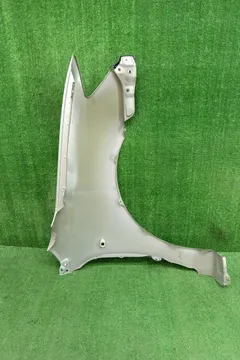 КРЫЛО НА TOYOTA COROLLA NZE121
