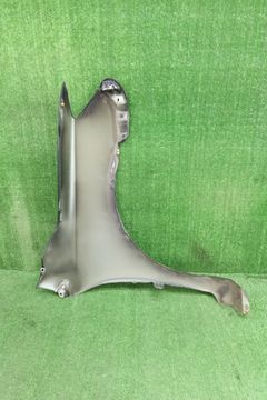 КРЫЛО НА TOYOTA COROLLA FIELDER ZRE142G