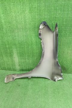 КРЫЛО НА TOYOTA COROLLA FIELDER ZRE142G