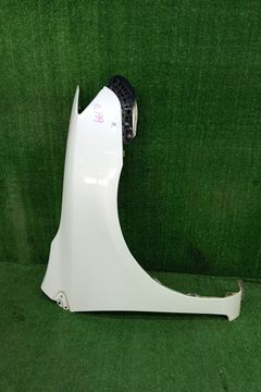 КРЫЛО НА TOYOTA COROLLA FIELDER NZE141G