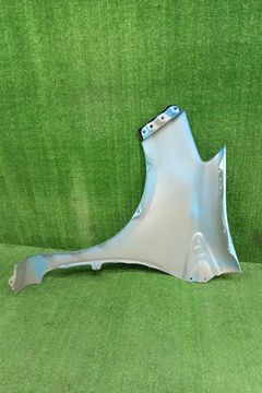 КРЫЛО НА TOYOTA VITZ KSP130