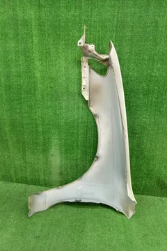 КРЫЛО НА TOYOTA COROLLA AE101