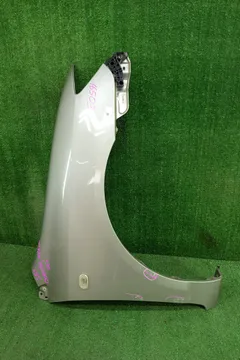 КРЫЛО НА TOYOTA COROLLA NZE121