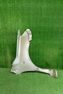 КРЫЛО НА TOYOTA COROLLA FIELDER ZRE142G