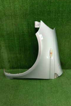 КРЫЛО НА TOYOTA VITZ SCP10