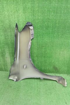 КРЫЛО НА TOYOTA COROLLA FIELDER ZRE142G