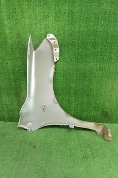КРЫЛО НА TOYOTA COROLLA FIELDER ZRE142G