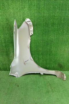 КРЫЛО НА TOYOTA COROLLA FIELDER ZRE142G