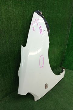 КРЫЛО НА TOYOTA PRIUS NHW20