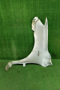 КРЫЛО НА TOYOTA COROLLA FIELDER ZRE142G