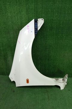 КРЫЛО НА HONDA STREAM RN1