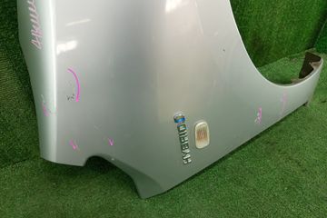 КРЫЛО НА TOYOTA PRIUS NHW20