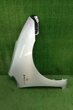 КРЫЛО НА TOYOTA PRIUS NHW20