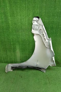 КРЫЛО НА TOYOTA PRIUS NHW20