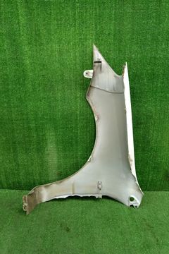 КРЫЛО НА MITSUBISHI LANCER CEDIA CS5W