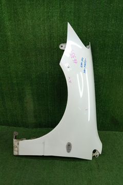 КРЫЛО НА MITSUBISHI LANCER CEDIA CS5W