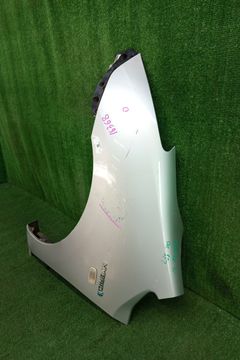 КРЫЛО НА TOYOTA PRIUS NHW20