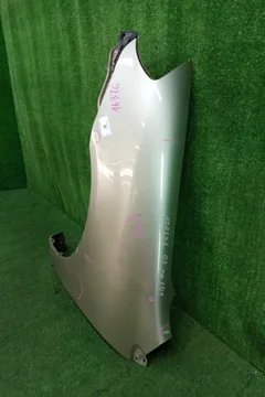 КРЫЛО НА TOYOTA COROLLA NZE121