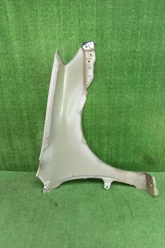 КРЫЛО НА TOYOTA COROLLA NZE121