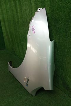 КРЫЛО НА TOYOTA PRIUS NHW20