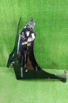 КРЫЛО НА HONDA FIT GP5