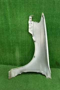 КРЫЛО НА NISSAN SUNNY FB15