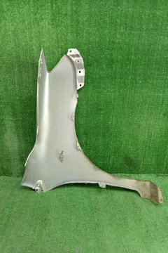КРЫЛО НА TOYOTA COROLLA  AXIO ZRE142
