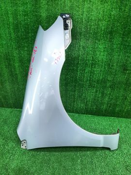 КРЫЛО НА TOYOTA COROLLA FIELDER NZE121G