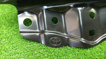 КРЫЛО НА TOYOTA CAMRY AVV50