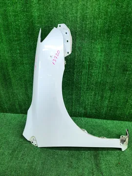 КРЫЛО НА TOYOTA COROLLA FIELDER NZE141G