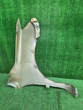 КРЫЛО НА TOYOTA COROLLA FIELDER NZE141G