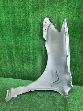КРЫЛО НА TOYOTA COROLLA NZE121