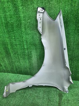 КРЫЛО НА TOYOTA COROLLA NZE121